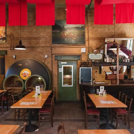 Hotel Brauhaus In Spandau 2*